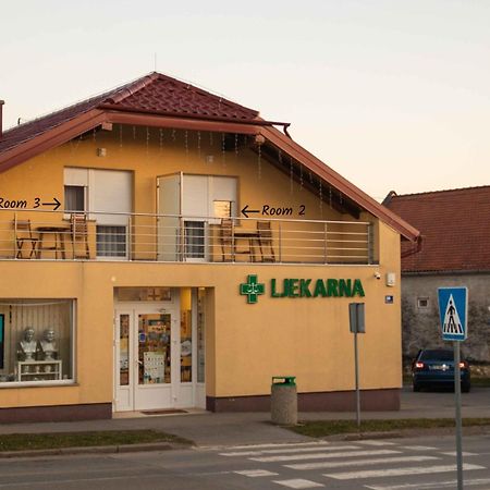 Rooms & Apartment Perak Kutjevo Экстерьер фото